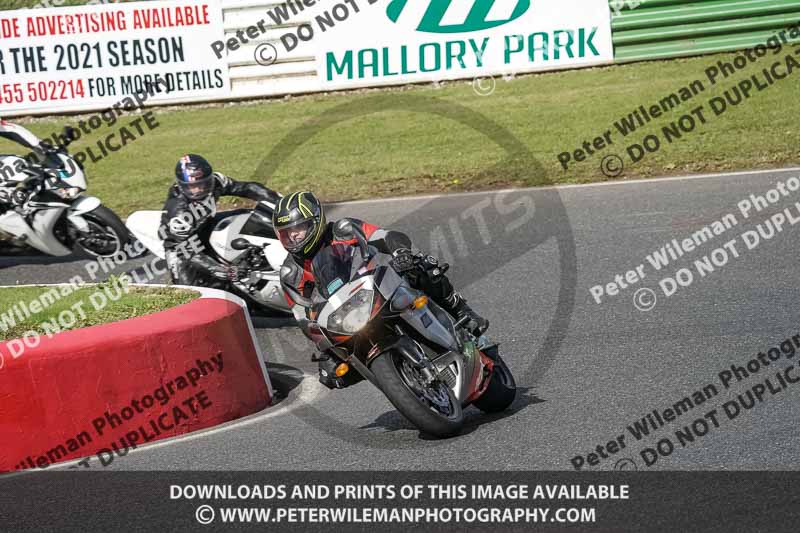 enduro digital images;event digital images;eventdigitalimages;mallory park;mallory park photographs;mallory park trackday;mallory park trackday photographs;no limits trackdays;peter wileman photography;racing digital images;trackday digital images;trackday photos